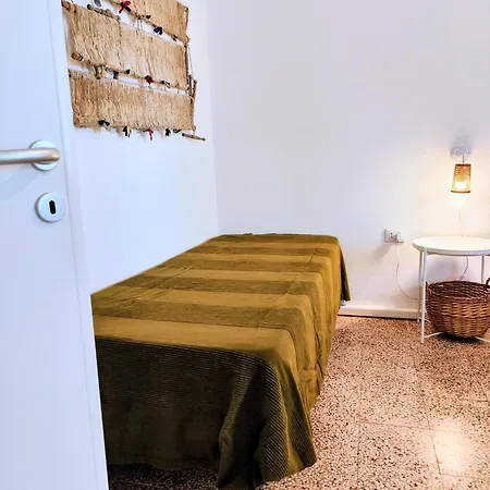 Casa Di Mezzo *